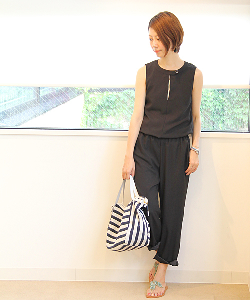 UNITED ARROWS（ユナイテッドアローズ）の「◇UAW PE サロペット パンツ ◆（サロペット/オーバーオール・レディース・ブラック/ネイビー・38/36）」の2枚目の写真