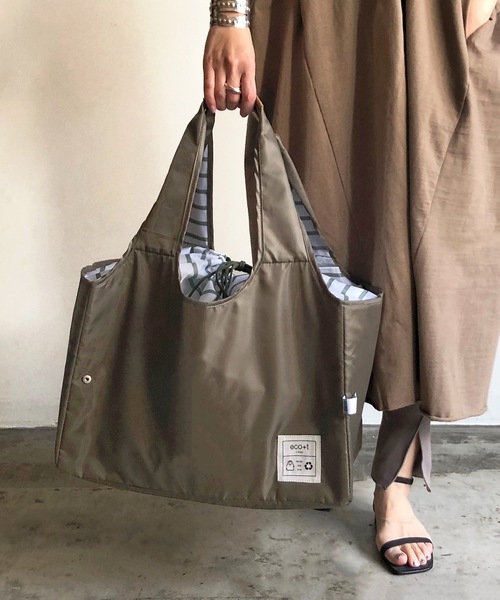 nicott（ニコット）の「コンパクトショッピングBAG　保温保冷レジカゴバッグ（エコバッグ/サブバッグ・レディース・ブラック/カーキ/イエロー/レッド/イエロー系その他/ブラック系その他2/ブルー/ネイビー/レッド系その他/ブラック系その他/ブルー系その他/ブラック系その他3/カーキオリーブ/グレー/チャコールグレー/ダークネイビー/ストライプ/チェック・FREE）」の9枚目の写真