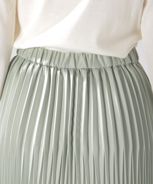 BAYFLOW(ベイフロー)の「サテンプリーツスカート(スカート・レディース・ベージュ/モカ/ライトグリーン/キャメル・SMALL/MEDIUM)」の18枚目の写真