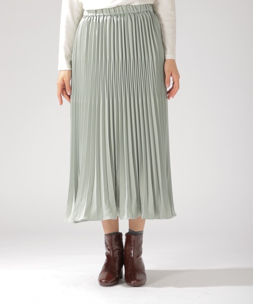 BAYFLOW(ベイフロー)の「サテンプリーツスカート(スカート・レディース・ベージュ/モカ/ライトグリーン/キャメル・SMALL/MEDIUM)」の13枚目の写真