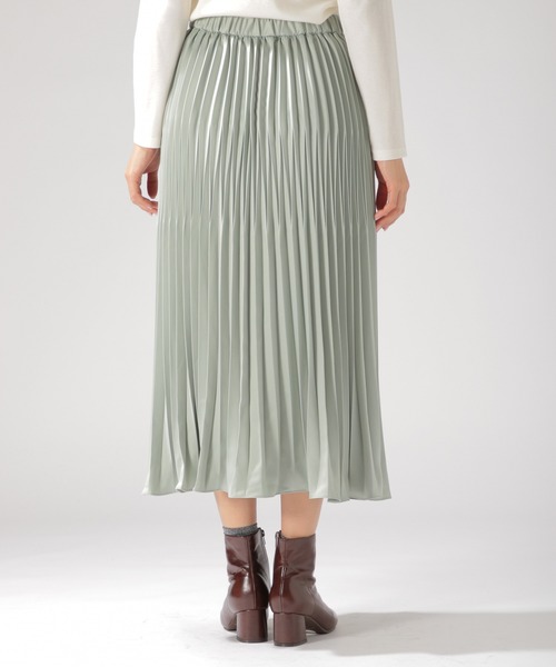 BAYFLOW(ベイフロー)の「サテンプリーツスカート(スカート・レディース・ベージュ/モカ/ライトグリーン/キャメル・SMALL/MEDIUM)」の15枚目の写真