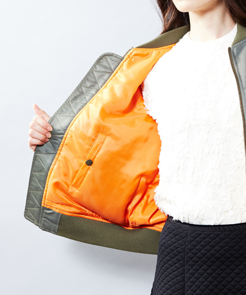 UNITED ARROWS（ユナイテッドアローズ）の「UAW N　MA-1　ブルゾン† ◆（ブルゾン・レディース・ブラック/オリーブ・38/36/40）」の7枚目の写真