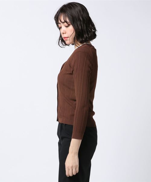 NOLLEY’S Sophi(ノーリーズソフィ)の「14GランダムリブVネックカーディガン(ニット/セーター・レディース・サーモンピンク/ライトブルー/アイボリー/ブラウン・38/36)」の9枚目の写真