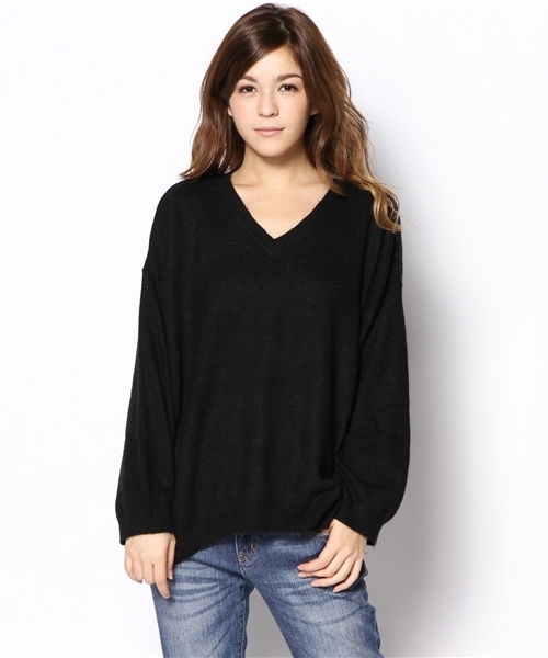 WHO'S WHO gallery（フーズフーギャラリー）の「【期間限定セール】【THE BIG SERIES】Angora V ネック（ニット/セーター・レディース・ピンク/パープル/チャコールグレー/ブラック・FREE）」の2枚目の写真