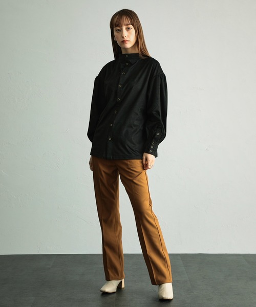 Wrangler(ラングラー)の「WRANGLER/ラングラー ランチャー 消えないセンタープレスカラースラックス フレアドレスパンツ ON/OFF対応 速乾梅雨にも◎(スラックス・レディース・ベージュ/ブラウン/グレー/オフホワイト/ピンク/グリーン/ブラック/ネイビー/ブルーグリーン/ブラウン系その他/ボルドー/ベージュ系その他/イエロー/パープル/ブラック系その他/ホワイト系その他/グレー系その他/ブルー系その他/ブラウン系その他2・SMALL/MEDIUM/X-SMALL)」の8枚目の写真