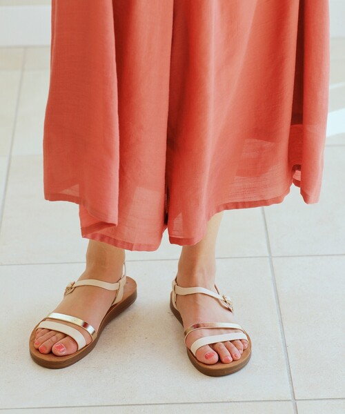 pink adobe（ピンクアドベ）の「◆【おでかけ相棒サンダル】アシンメトリーサンダル（サンダル・レディース・ダークブラウン/ブラック系/アイボリー系/グリーン系・35/45/25）」の13枚目の写真