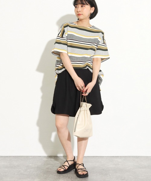 Factor=（ファクターイコール）の「脇スリットリネンハーフパンツ（その他パンツ・レディース・ベージュ/ブルー/ブラック・FREE）」の19枚目の写真