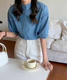 ボリュームスリーブ刺繍ブラウス