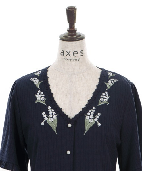 axes femme（アクシーズファム）の「すずらん刺繍裾レースボレロ（カーディガン/ボレロ・レディース・ホワイト/サックスブルー/ネイビー・MEDIUM）」の18枚目の写真