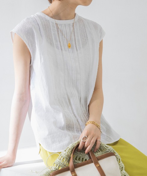 URBAN RESEARCH（アーバンリサーチ）の「前後2WAYフレンチスリーブレースブラウス（シャツ/ブラウス・レディース・ブラック/オフホワイト・FREE）」の14枚目の写真