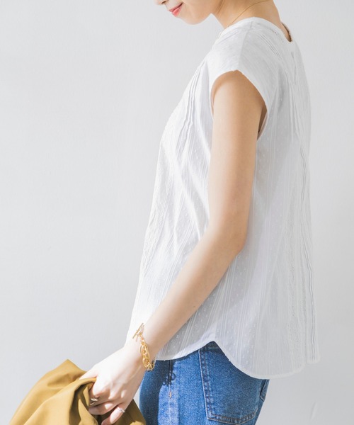 URBAN RESEARCH（アーバンリサーチ）の「前後2WAYフレンチスリーブレースブラウス（シャツ/ブラウス・レディース・ブラック/オフホワイト・FREE）」の20枚目の写真