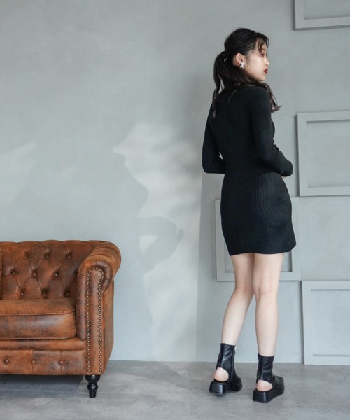 VIVIAN（ヴィヴィアン）の「オープントゥ厚底ストレッチショートブーツ ZOZOTOWN限定商品（ブーツ・レディース・ブラック/ダークブラウン/アイボリー・S/M/L）」の16枚目の写真