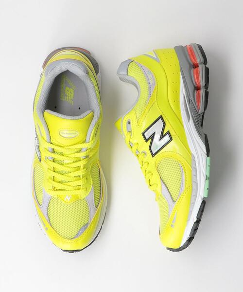 NEW BALANCE(ニューバランス)の「【国内exclusive】<New Balance(ニューバランス)>M2002R/スニーカー◆(スニーカー・レディース・ホワイト/イエロー・23.5cm/24cm/24.5cm/25cm/23cm/22.5cm)」の2枚目の写真