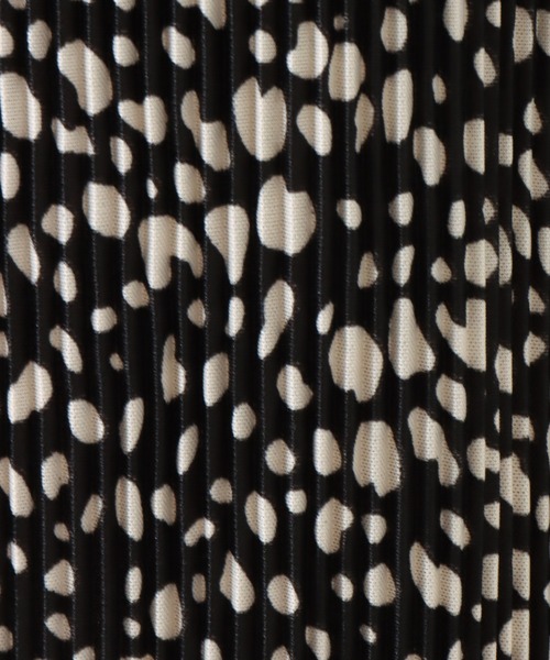 libelle more（リベル モア）の「スムースアニマル柄クリスタルプリーツパンツ（その他パンツ・レディース・ブラック/オフホワイト・L/M）」の17枚目の写真