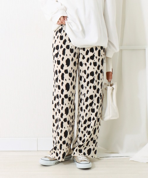 libelle more（リベル モア）の「スムースアニマル柄クリスタルプリーツパンツ（その他パンツ・レディース・ブラック/オフホワイト・L/M）」の21枚目の写真