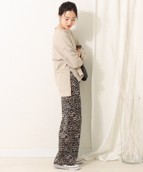 libelle more（リベル モア）の「スムースアニマル柄クリスタルプリーツパンツ（その他パンツ・レディース・ブラック/オフホワイト・L/M）」の7枚目の写真