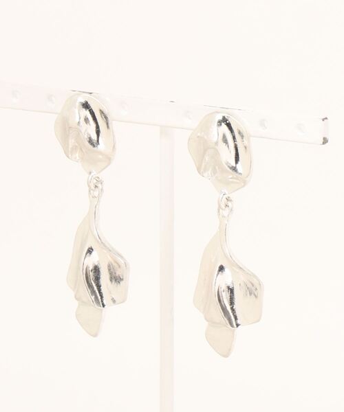 prose verse（プロズヴェール）の「クラッシュメタルピアス（ピアス（両耳用）・レディース・ゴールド/シルバー・ﾌﾘ-）」の5枚目の写真