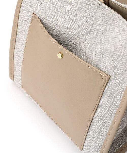 DRESKIP（ドレスキップ）の「◆サイドパイピングスクエアショルダー（ショルダーバッグ・レディース・グレー系2/ブラック/ブラック系3・00）」の4枚目の写真