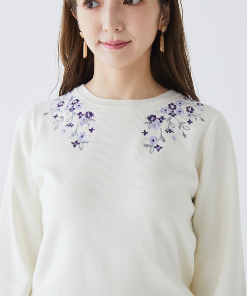 BE RADIANCE（ビーラディエンス）の「フラワー刺繍クルーネックニットトップス（ニット/セーター・レディース・ネイビー/オフホワイト/ラベンダー・FREE）」の18枚目の写真