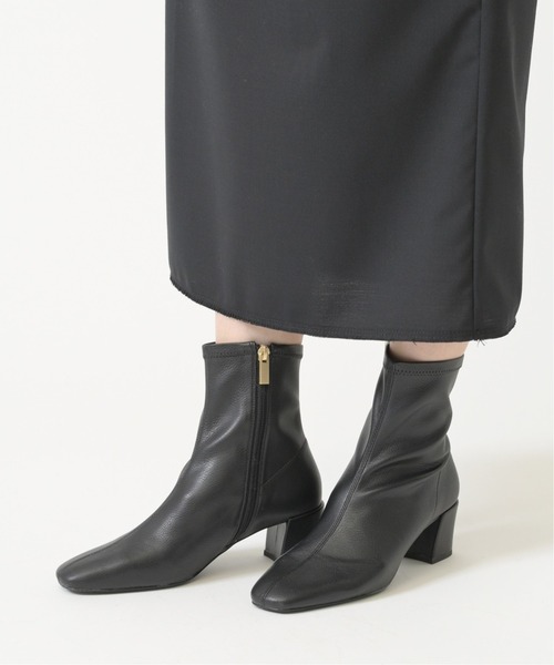 LE TALON(ルタロン)の「5cmスクエアフィットショートブーツ◆(ブーツ・レディース・アイボリー/ブラック系その他・SMALL/MEDIUM/LARGE/X-SMALL)」の15枚目の写真