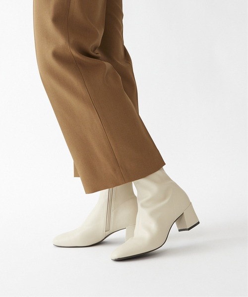 LE TALON(ルタロン)の「5cmスクエアフィットショートブーツ◆(ブーツ・レディース・アイボリー/ブラック系その他・SMALL/MEDIUM/LARGE/X-SMALL)」の21枚目の写真
