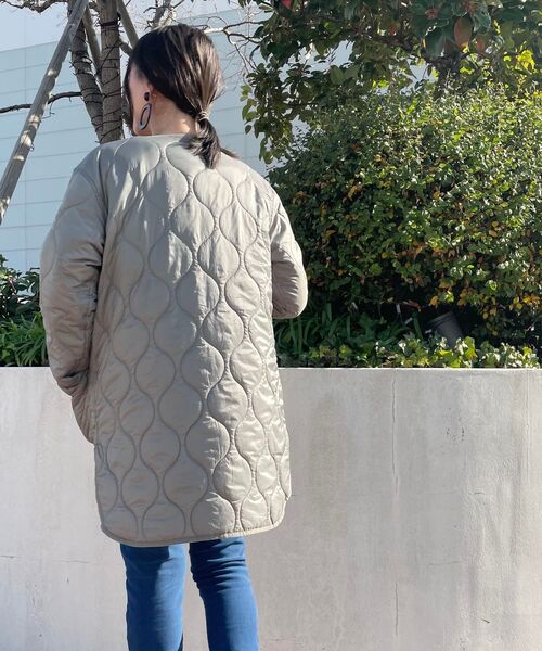 SHOO・LA・RUE（シューラルー）の「◆キルティングライトブルゾン（ブルゾン・レディース・ブラック/オリーブ/ナチュラル・02/03/04）」の4枚目の写真