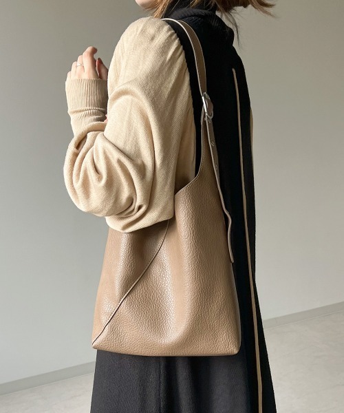 Bab（バブ）の「スクエアカットショルダーバッグ（ショルダーバッグ・レディース・ブラック/ベージュ/ブラウン・ONESIZE）」の9枚目の写真