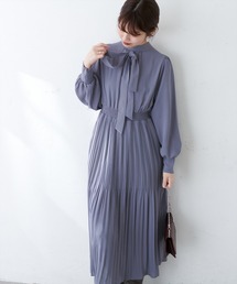 【WEB限定カラー有り】MAYUKOさんコラボ取外しボータイ細プリーツワンピース