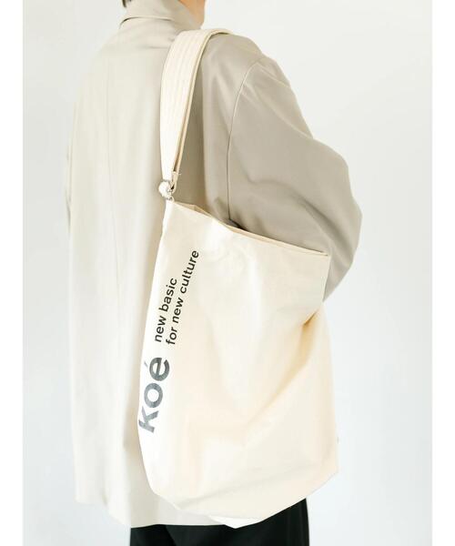 koe(コエ)の「キャンバスワンショルダーバッグ*(ショルダーバッグ・レディース・ライトグレー/ブラック/アイボリー/ライトカーキ/ライトインディゴブルー/ライトイエロー・FREE)」の2枚目の写真