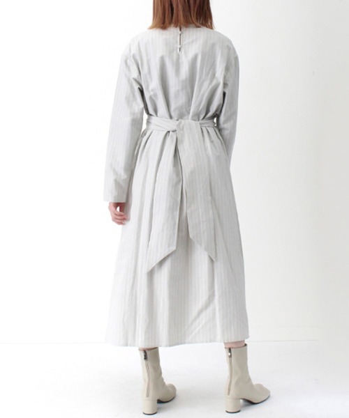 STYLEBLOCK(スタイルブロック)の「先染めストライプツイストワンピース(ワンピース・レディース・グレー/ライトベージュ/ブルー・M)」の8枚目の写真