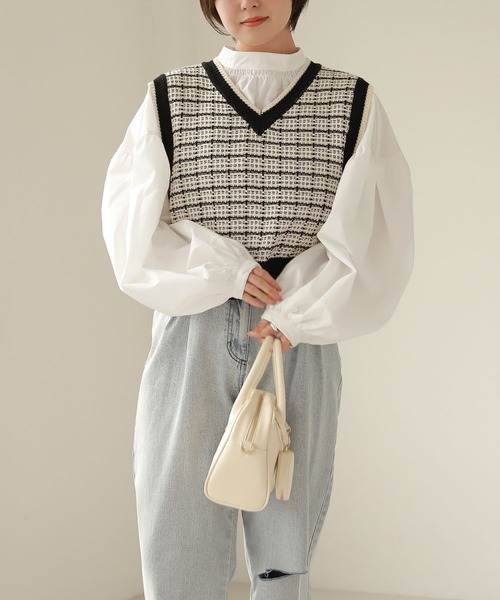 【こんころです】 Heather（ヘザー）の「スタンドネック袖ギャザーブラウス 266643