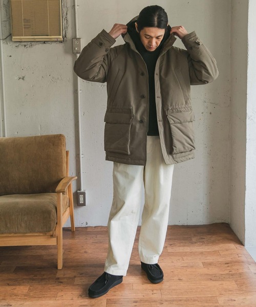 URBAN RESEARCH DOORS（アーバンリサーチドアーズ）の「パデットフードコート（ダウンジャケット/コート・メンズ・チャコールグレー/カーキ/モカ・40/38）」の21枚目の写真