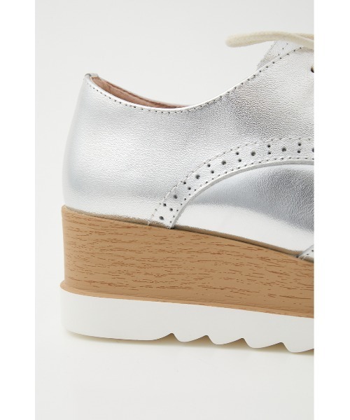 STACCATO(スタッカート)の「プラットフォームクォーターブローグ(ドレスシューズ・レディース・シルバー/ライトブラック・23cm/23.5cm/24cm/24.5cm/22.5cm)」の16枚目の写真