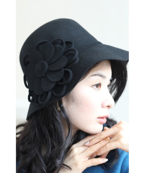 メタモルフォーゼ　別珍薔薇コサージュ付き帽子　ブラック GREVI レディース ハット フェルト 帽子 コサージュ付き