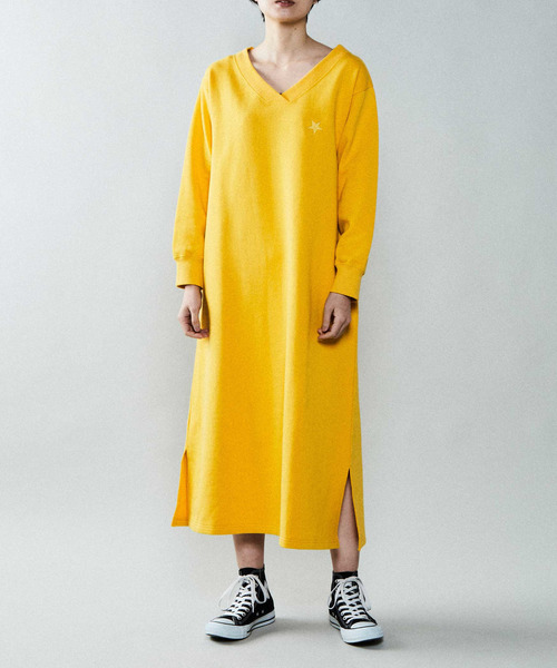 CONVERSE TOKYO（コンバーストウキョウ）の「Vネックスウェット