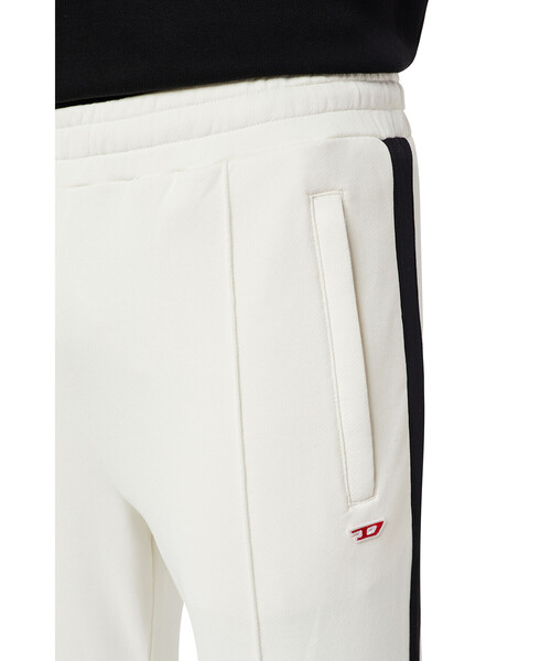 DIESEL（ディーゼル）の「メンズ パンツ スウェットパンツ（その他パンツ・メンズ・ホワイト/ブルー/ブラック・SMALL/LARGE/MEDIUM/X-LARGE）」の17枚目の写真
