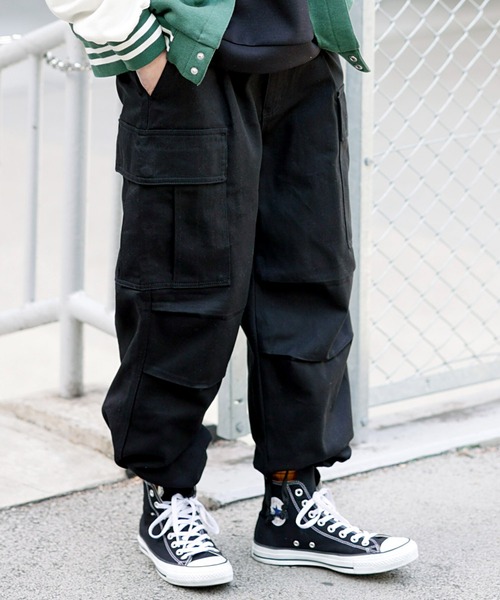 Beno(ビーノ)の「HEAVY COTTON TWILL / WIDE CARGO PANTS(カーゴパンツ・メンズ・ブラック/ベージュ/ブラウン/オフホワイト/オリーブ・S/M/L)」の8枚目の写真
