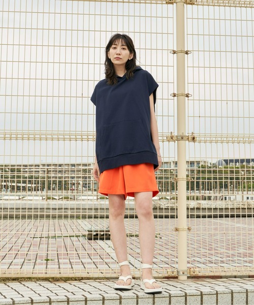 Auntie Rosa Holiday(アンティローザホリデー)の「オーバーサイズコットンパーカー/フーディー(パーカー・レディース・ネイビー/イエロー/グレー・FREE)」の18枚目の写真