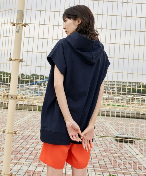Auntie Rosa Holiday(アンティローザホリデー)の「オーバーサイズコットンパーカー/フーディー(パーカー・レディース・ネイビー/イエロー/グレー・FREE)」の9枚目の写真