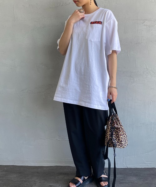 RVCA（ルーカ）の「[RVCA/ルーカ] CONTRACT ST バックロゴプリント Tシャツ（Tシャツ/カットソー・レディース・ホワイト/ブラック・M/L）」の5枚目の写真