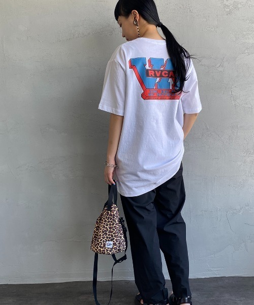 RVCA（ルーカ）の「[RVCA/ルーカ] CONTRACT ST バックロゴプリント Tシャツ（Tシャツ/カットソー・レディース・ホワイト/ブラック・M/L）」の8枚目の写真