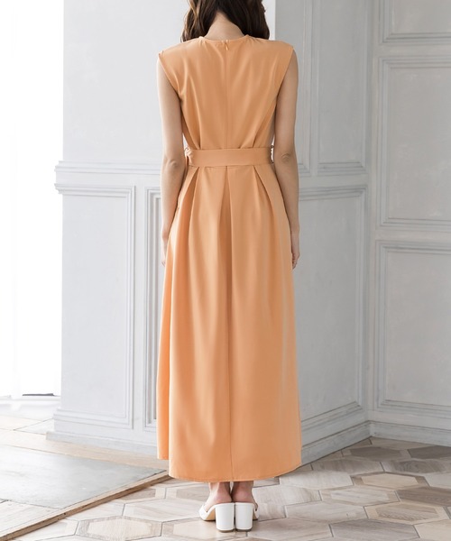 Julia Boutique（ジュリアブティック）の「ベルト付きスリットデザインマキシ丈ワンピース/22057（ワンピース・レディース・ブラック/オレンジ/ベージュ・ONE）」の13枚目の写真