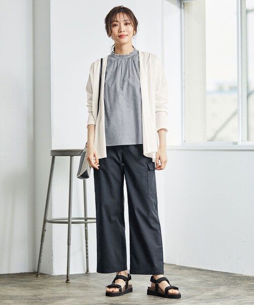 J.PRESS Ladies(J.プレス レディス)の「【WEB限定カラーあり・接触冷感・UVケア】レーヨンジャージー カーディガン(カーディガン/ボレロ・レディース・ネイビー系/ライトグリーン系/ホワイト系/ベージュ系/ライトグレー系・SMALL)」の6枚目の写真
