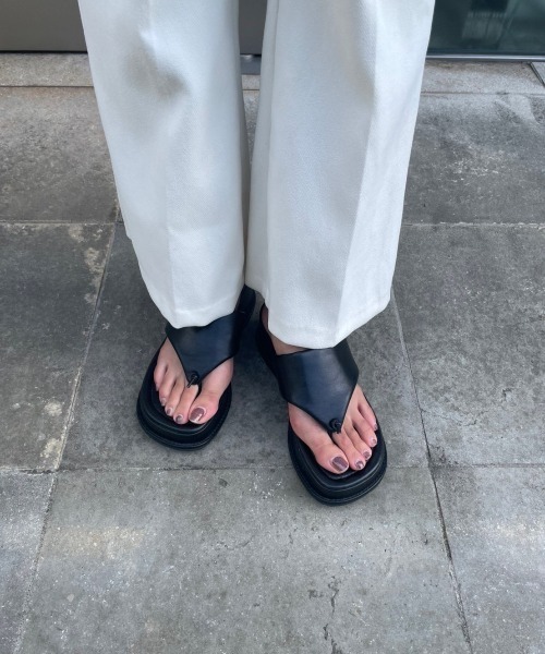 AMAIL(アマイル)の「Daily bulky sandal(サンダル・レディース・ブラック・S/M/L)」の1枚目の写真