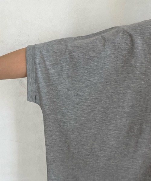 DouDou（ドゥドゥ）の「【WEB限定】NUMEROUS 2WAY ワイドTEE（T