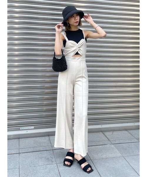 EMODA（エモダ）の「アシンメトリーツイストオールインワン