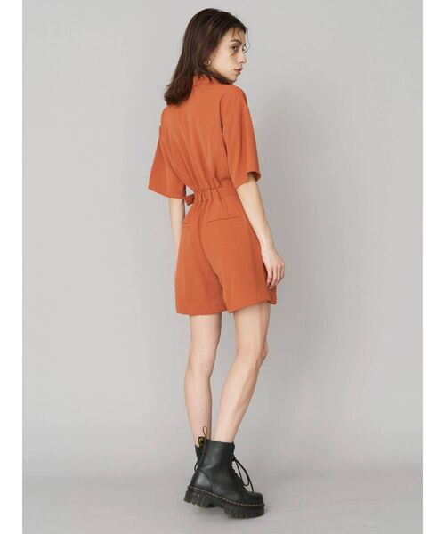 EVRIS(エヴリス)の「サイドベルトショートコンビネゾン(つなぎ/オールインワン・レディース・ブラック/アイボリー/オレンジ・FREE)」の12枚目の写真