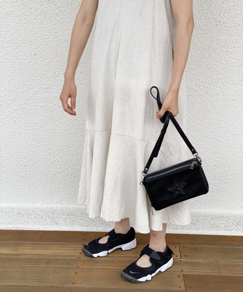 Actually（アクチュアリー）の「JELLY星 ダブルウォレット ショルダーバッグ お財布ショルダー（ショルダーバッグ・レディース・ライトグレー/ブラック/シルバー・フリー）」の18枚目の写真