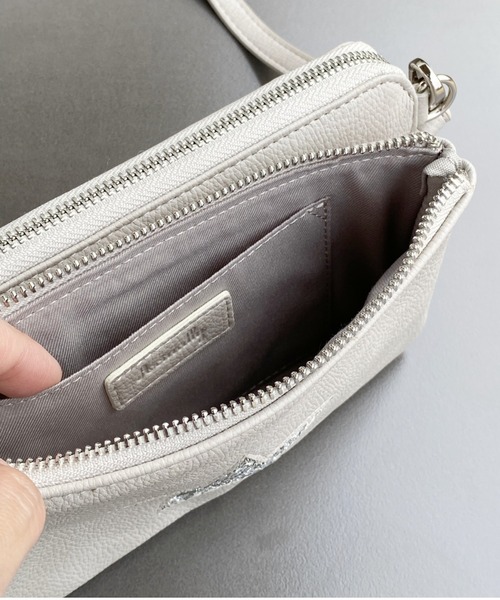 Actually（アクチュアリー）の「JELLY星 ダブルウォレット ショルダーバッグ お財布ショルダー（ショルダーバッグ・レディース・ライトグレー/ブラック/シルバー・フリー）」の5枚目の写真