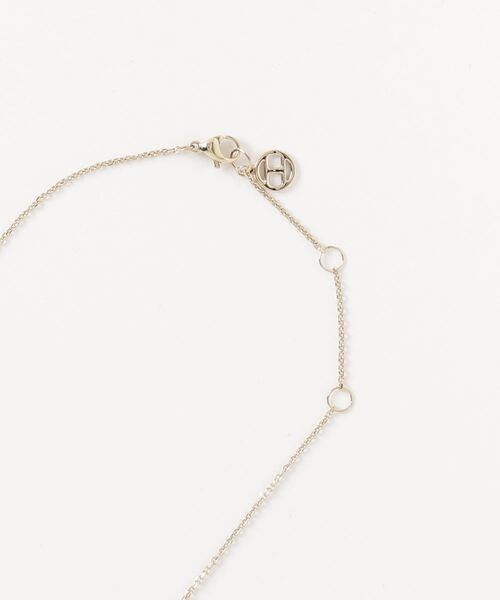 TOMMY HILFIGER(トミーヒルフィガー)の「【Tommy Hilfiger/トミーヒルフィガー】ネックレス ロゴ クリスタルサークル ペンダント / ゴールド(ネックレス・レディース・ゴールド・FREE)」の2枚目の写真